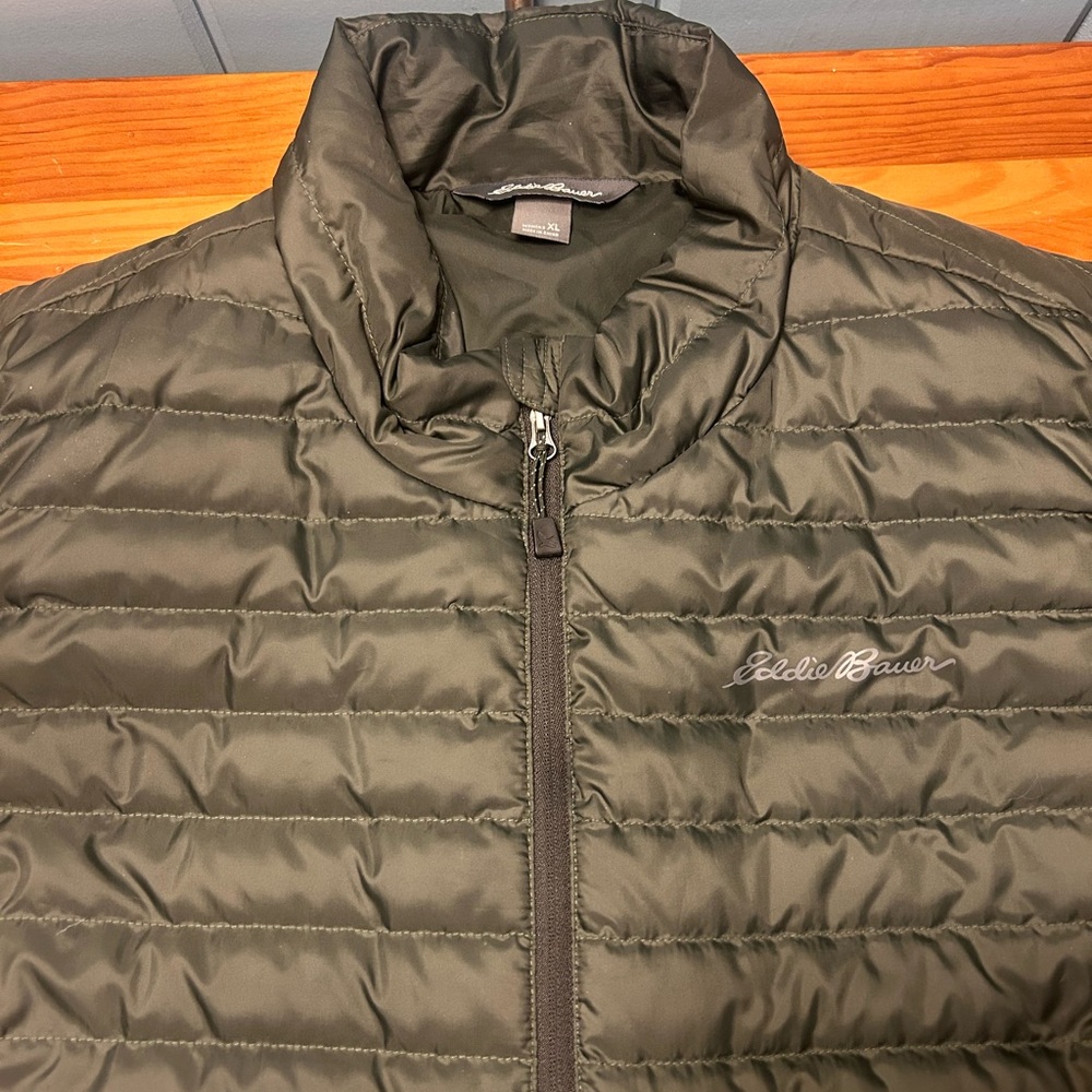 Eddie Bauer Misses Olive Green light down vest